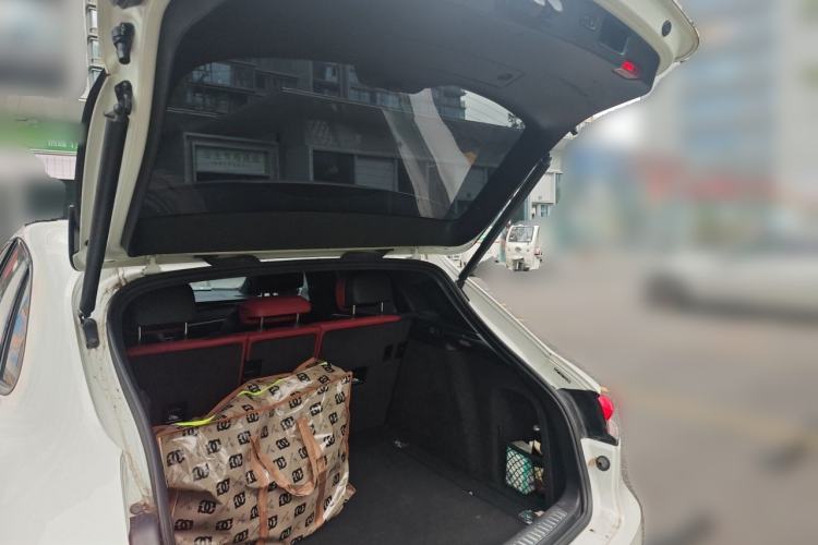 Used Porsche Macan 2020 Macan 2.0T Trunk