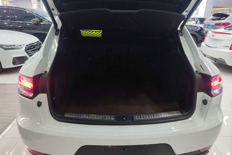 Used Porsche Macan 2020 Macan 2.0T Trunk