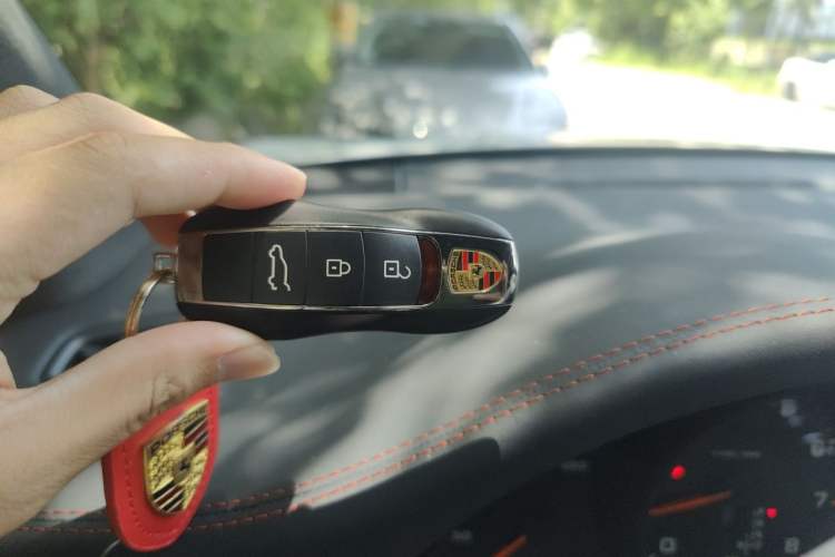Used Porsche Macan 2020 Macan 2.0T Vehicle Key
