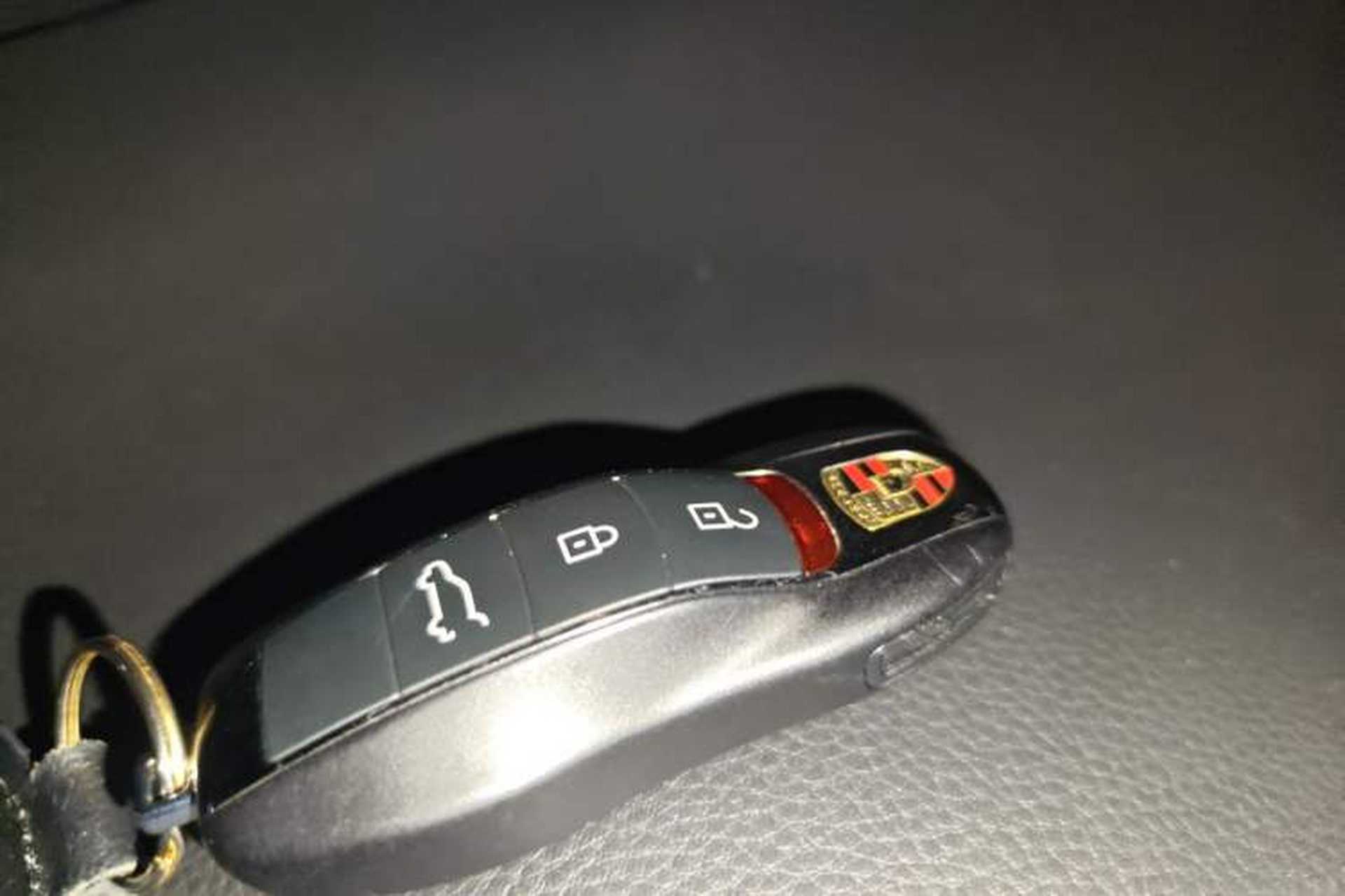 Used Porsche Macan 2020 Macan 2.0T Vehicle Key