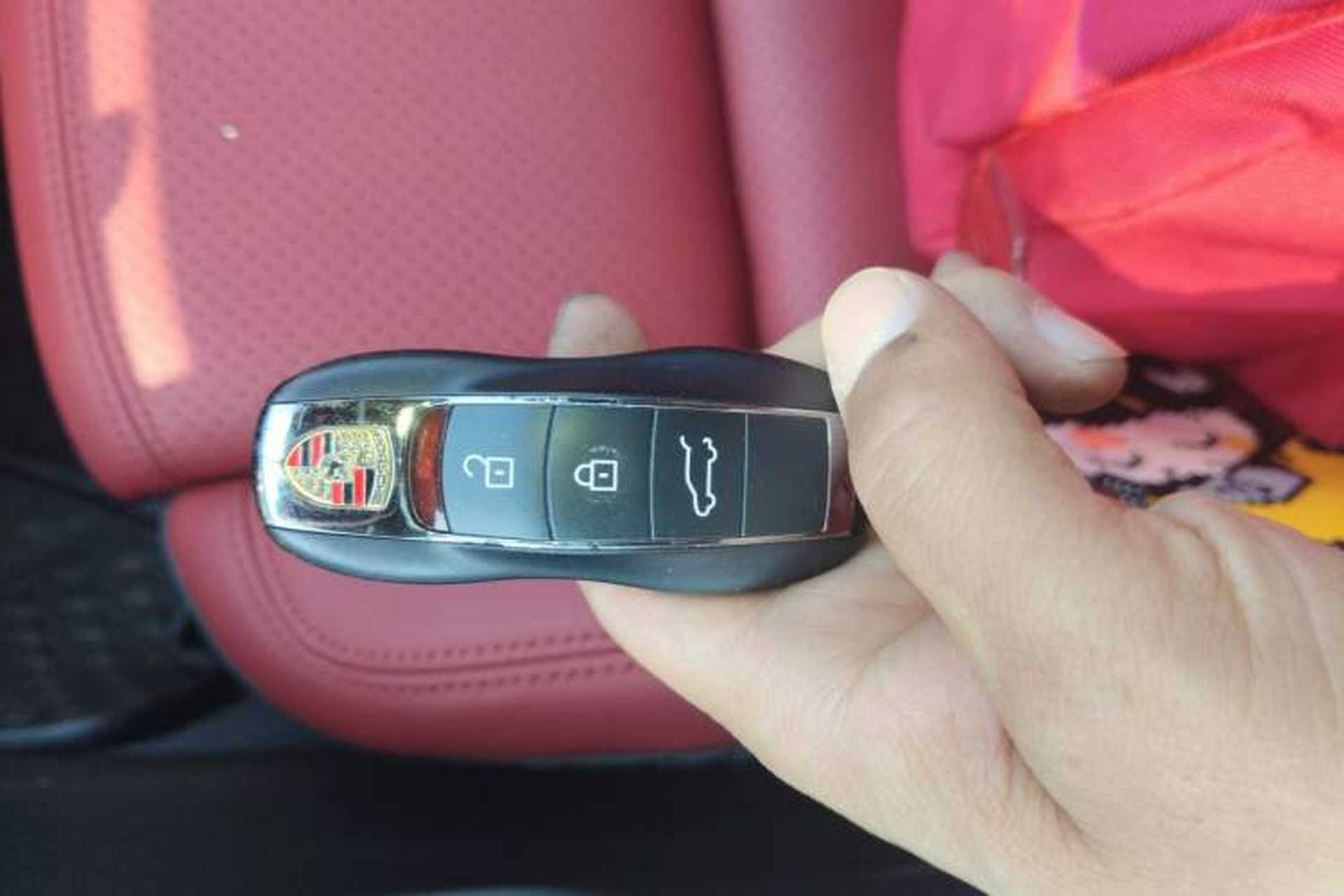 Used Porsche Macan 2020 Macan 2.0T Vehicle Key