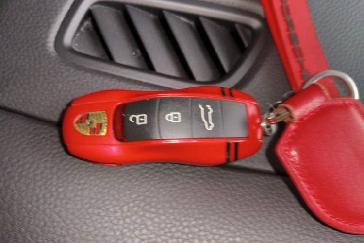 Used Porsche Macan 2020 Macan 2.0T Vehicle Key
