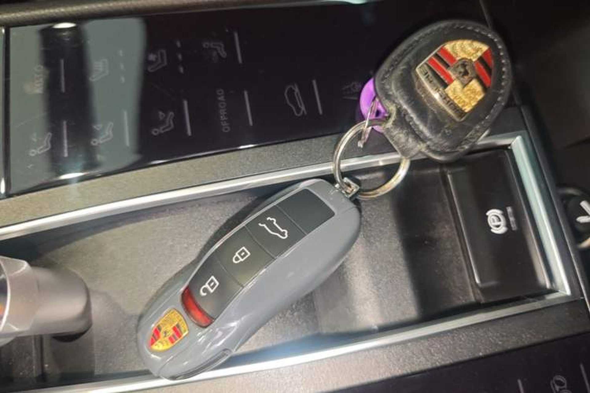 Used Porsche Macan 2020 Macan 2.0T Vehicle Key