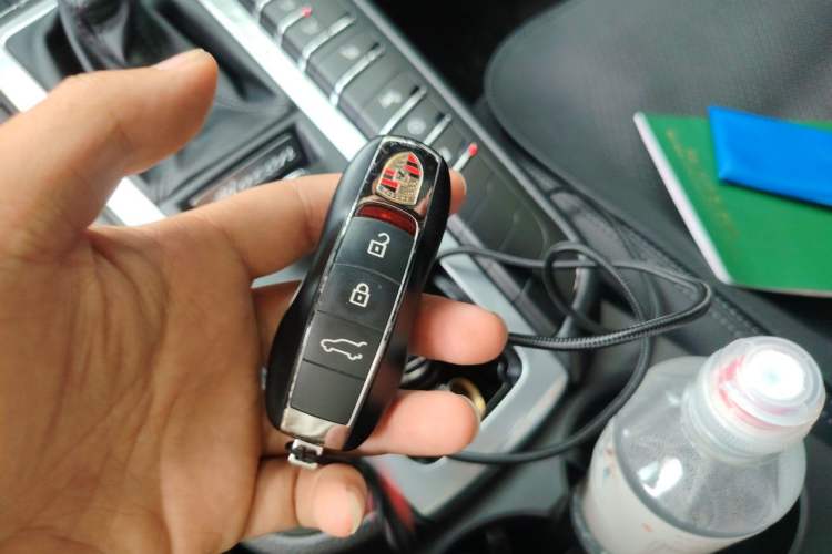 Used Porsche Macan 2020 Macan 2.0T Vehicle Key