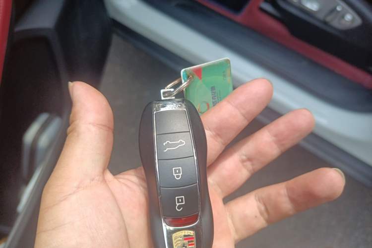 Used Porsche Macan 2020 Macan 2.0T Vehicle Key