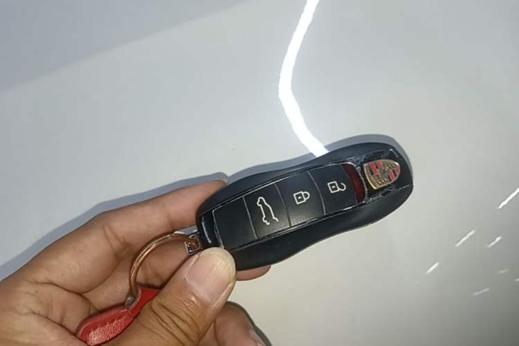 Used Porsche Macan 2020 Macan 2.0T Vehicle Key