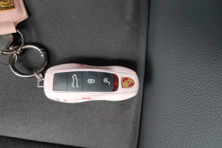 Used Porsche Macan 2020 Macan 2.0T Vehicle Key