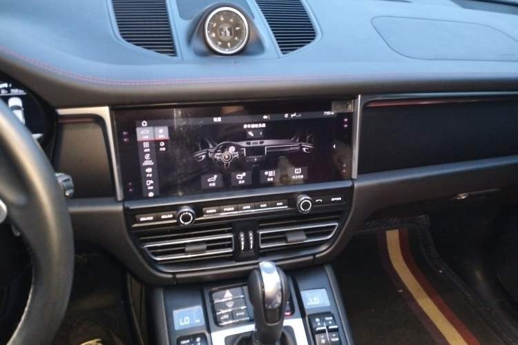 Used Porsche Macan 2021 Macan 2.0T Audio And AC Panel