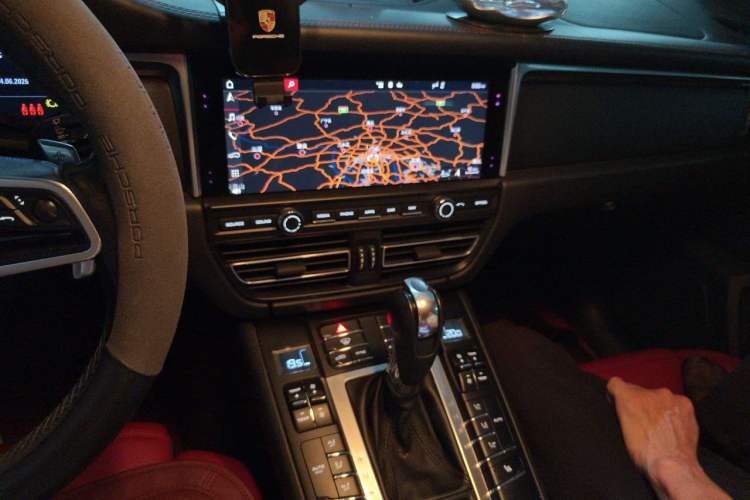 Used Porsche Macan 2021 Macan 2.0T Audio And AC Panel