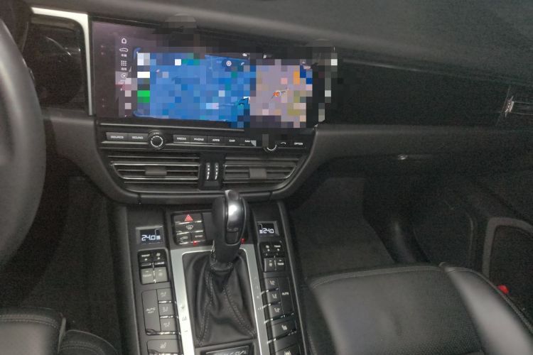 Used Porsche Macan 2021 Macan S 3.0T Audio And AC Panel