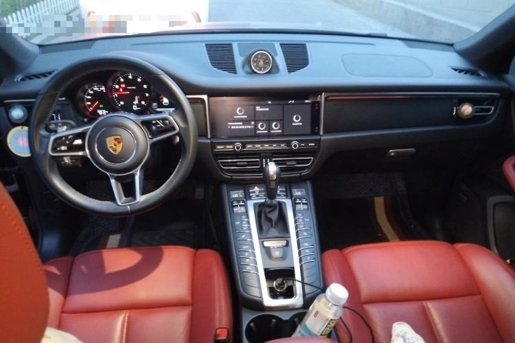 Used Porsche Macan 2021 Macan 2.0T Center Console