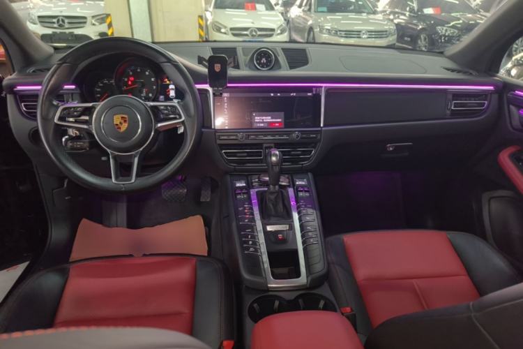 Used Porsche Macan 2021 Macan 2.0T Center Console