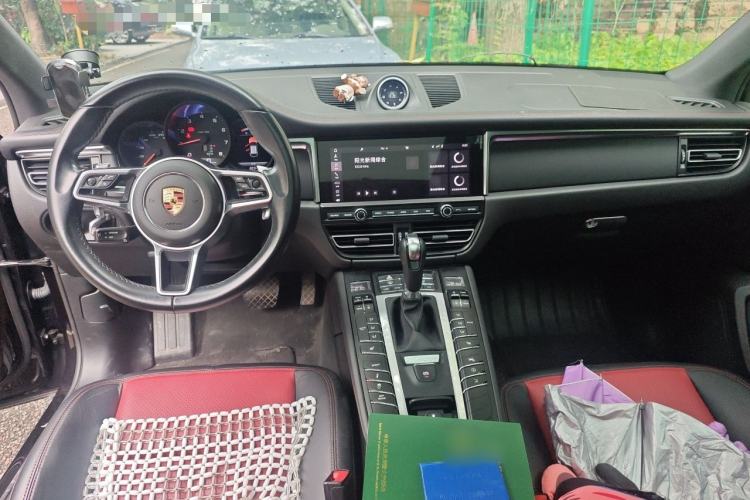 Used Porsche Macan 2021 Macan 2.0T Center Console