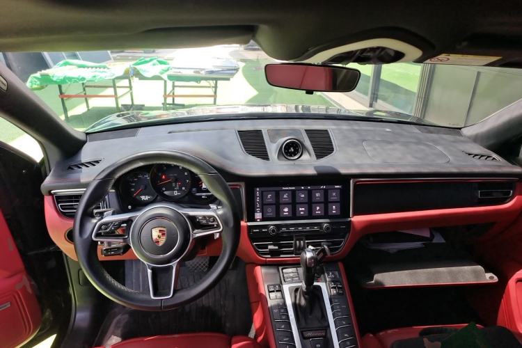 Used Porsche Macan 2021 Macan 2.0T Center Console