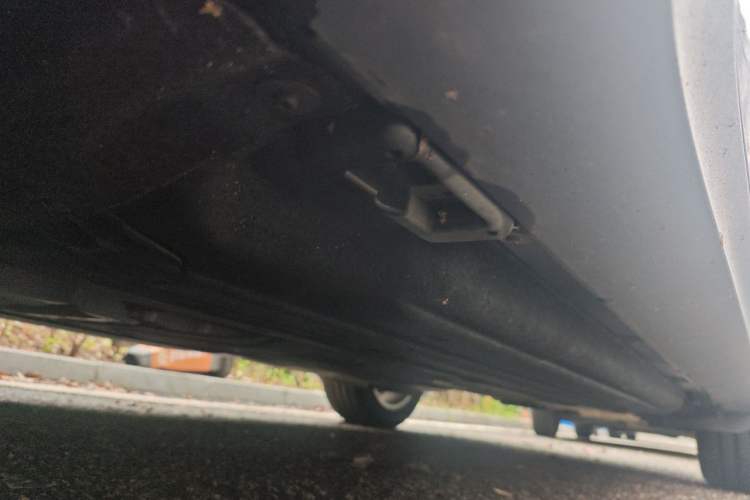 Used Porsche Macan 2021 Macan 2.0T Chassis Front Left