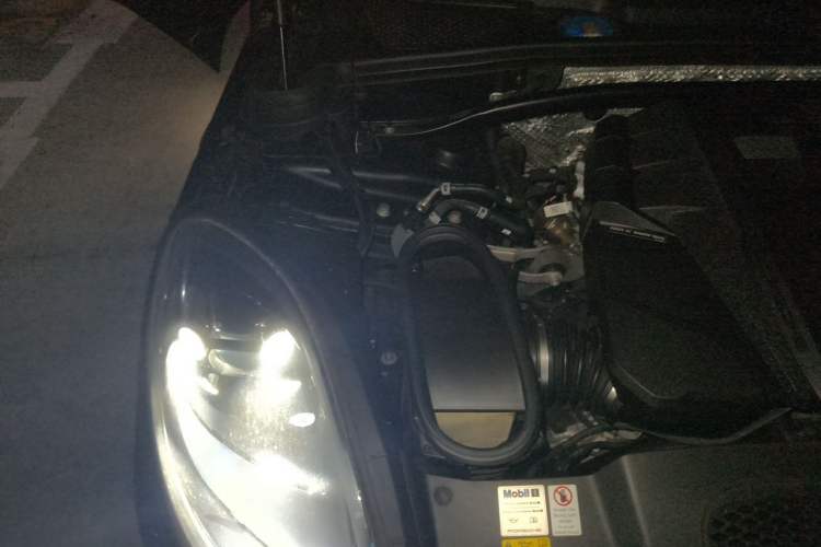 Used Porsche Macan 2021 Macan S 3.0T Engine Bay Right