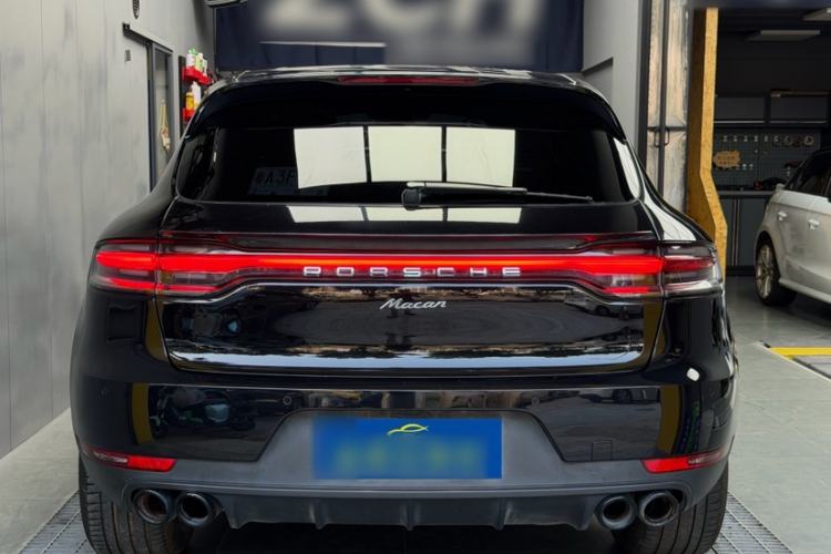 Used Porsche Macan 2021 Macan 2.0T Exterior 3