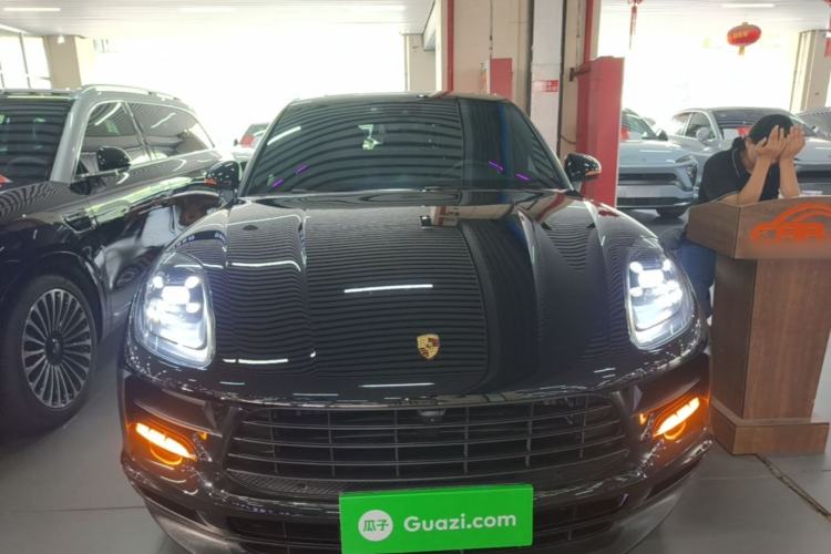Used Porsche Macan 2021 Macan 2.0T Front