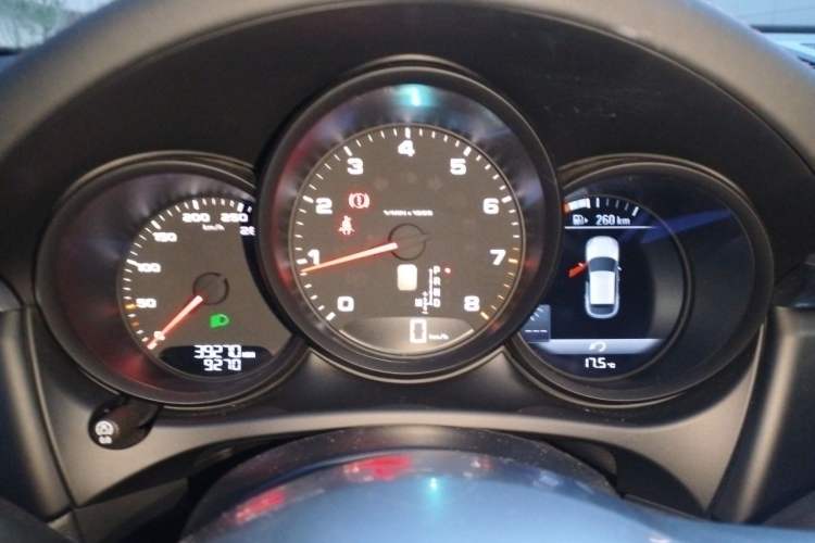 Used Porsche Macan 2021 Macan 2.0T Instrument Cluster
