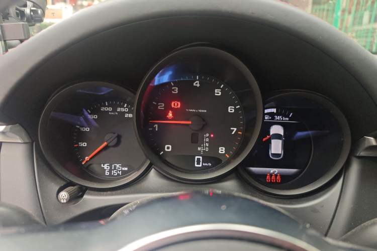 Used Porsche Macan 2021 Macan 2.0T Instrument Cluster