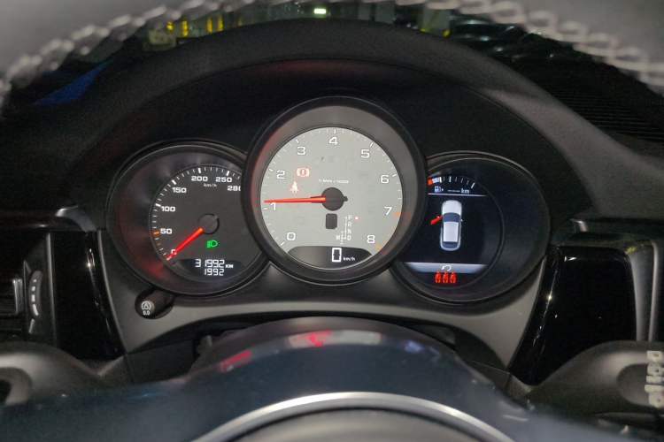 Used Porsche Macan 2021 Macan S 3.0T Instrument Cluster