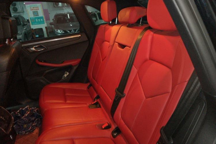 Used Porsche Macan 2021 Macan 2.0T Left Rear Seat