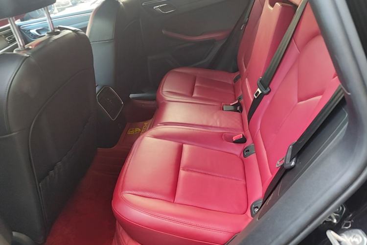 Used Porsche Macan 2021 Macan 2.0T Left Rear Seat