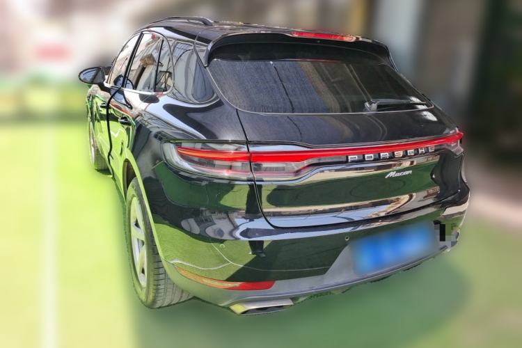 Used Porsche Macan 2021 Macan 2.0T Rear Left 45 Deg