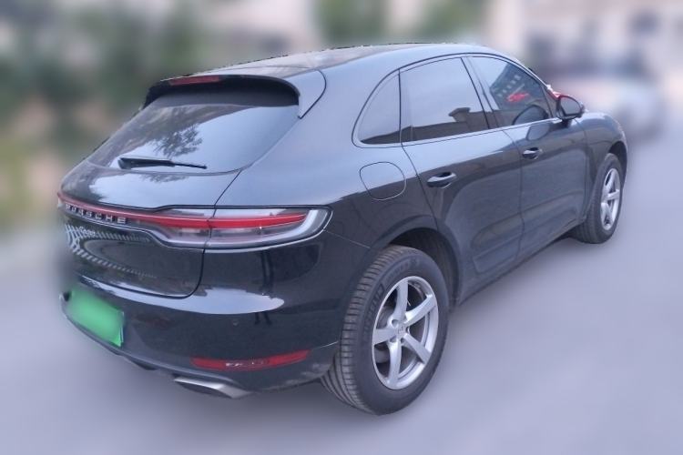 Used Porsche Macan 2021 Macan 2.0T Rear Right 45 Deg
