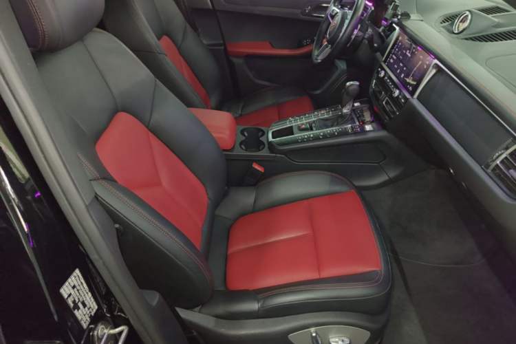 Used Porsche Macan 2021 Macan 2.0T Right Front Seat