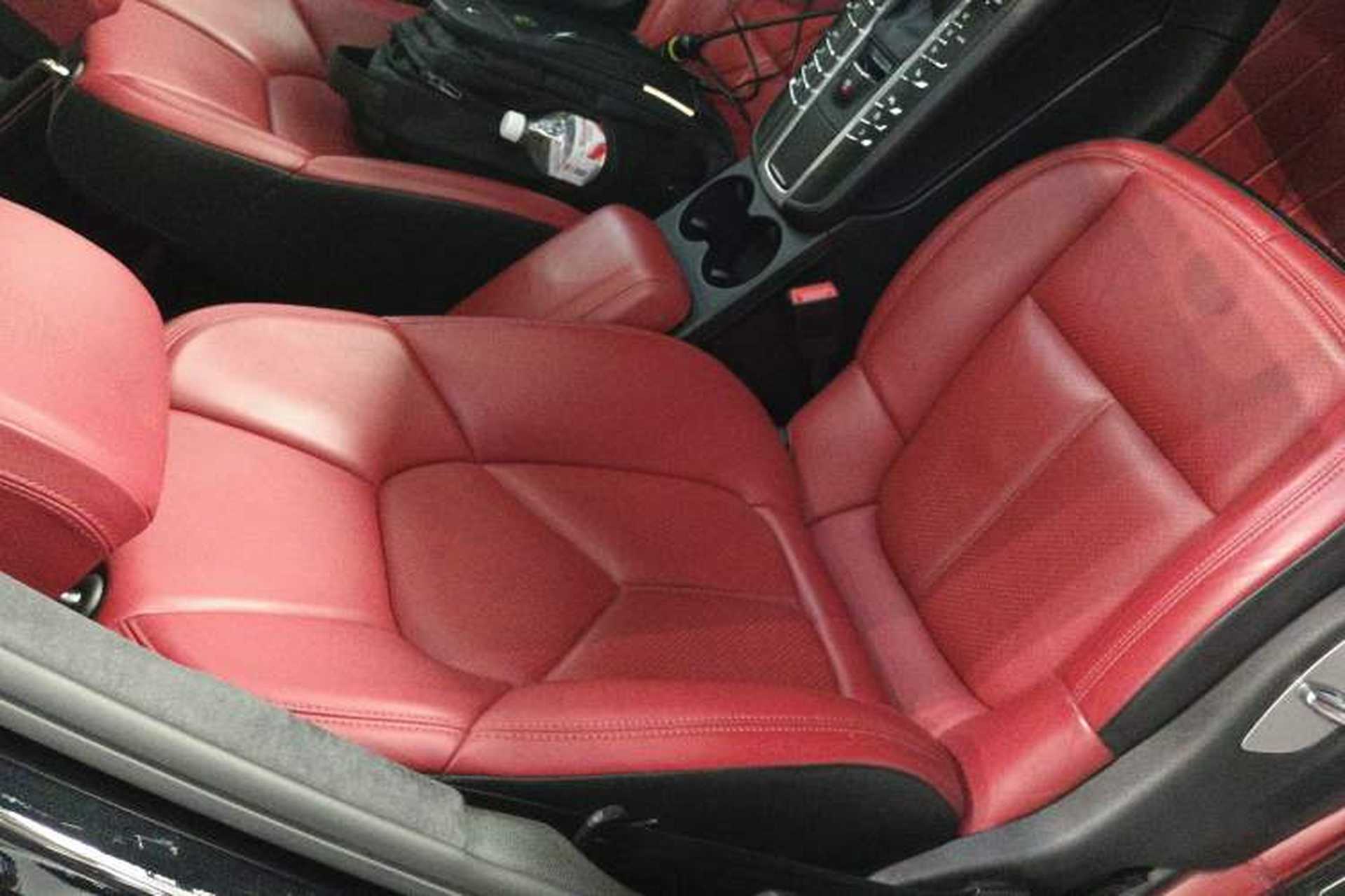 Used Porsche Macan 2021 Macan 2.0T Right Front Seat
