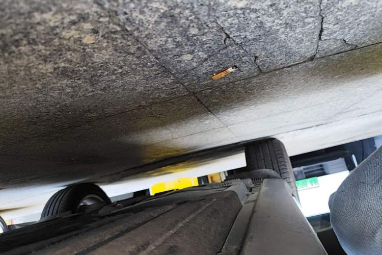 Used Porsche Macan 2021 Macan 2.0T Right Side Sill