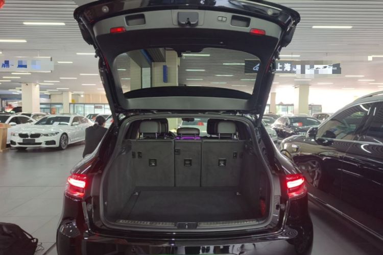 Used Porsche Macan 2021 Macan 2.0T Trunk