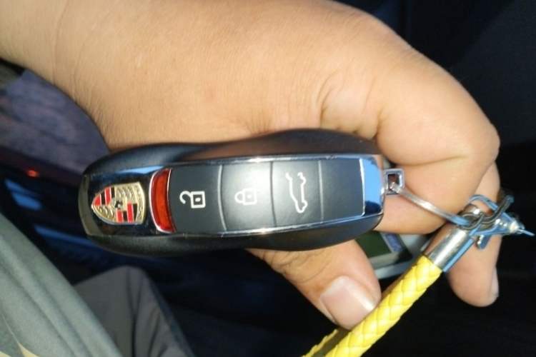 Used Porsche Macan 2021 Macan 2.0T Vehicle Key
