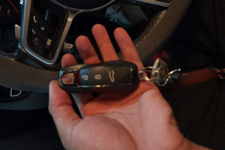 Used Porsche Macan 2021 Macan 2.0T Vehicle Key