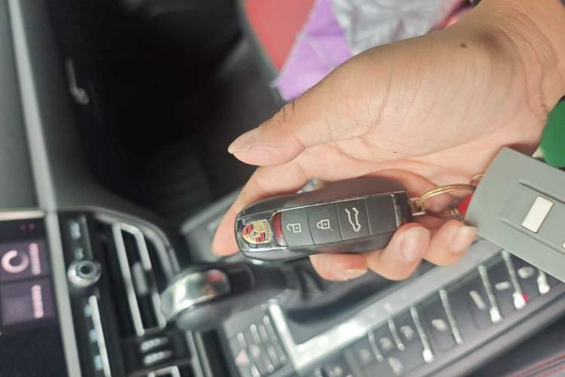 Used Porsche Macan 2021 Macan 2.0T Vehicle Key