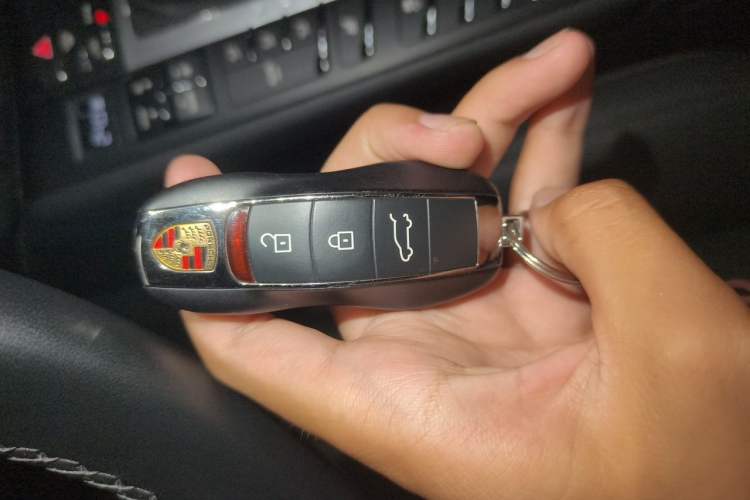 Used Porsche Macan 2021 Macan S 3.0T Vehicle Key