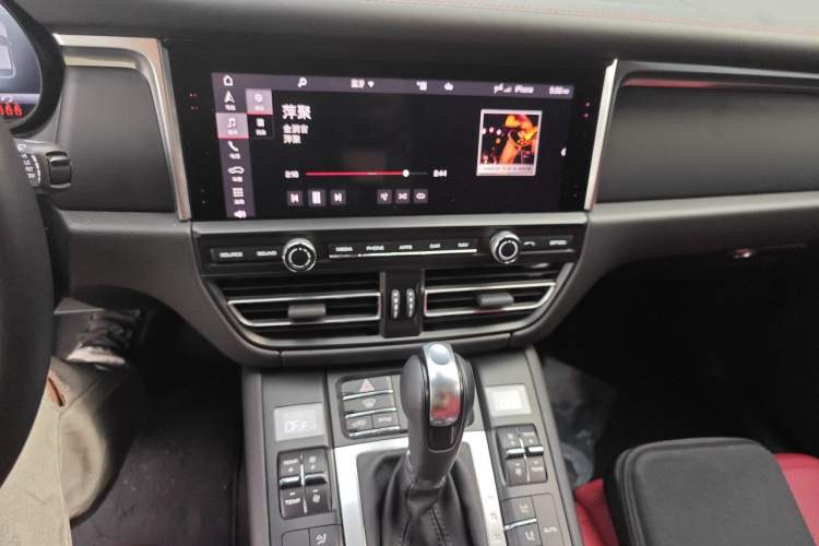 Used Porsche Macan 2021 Macan 2.0T Audio And AC Panel