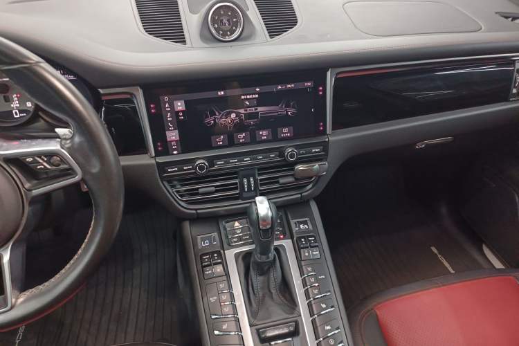 Used Porsche Macan 2021 Macan S 3.0T Audio And AC Panel
