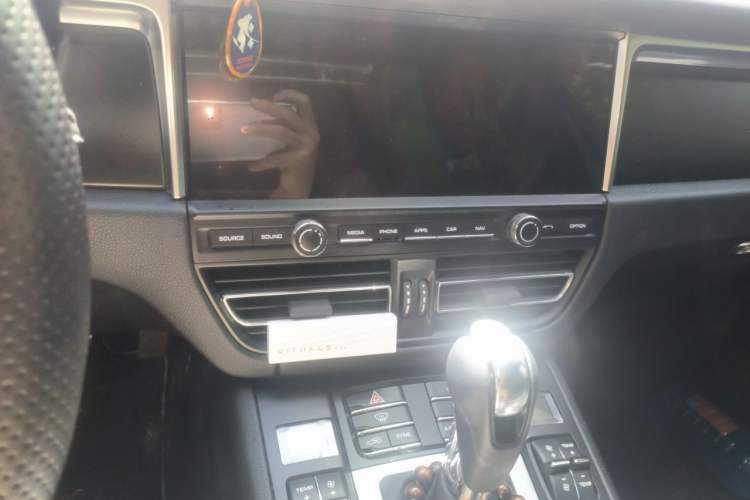 Used Porsche Macan 2021 Macan 2.0T Audio And AC Panel