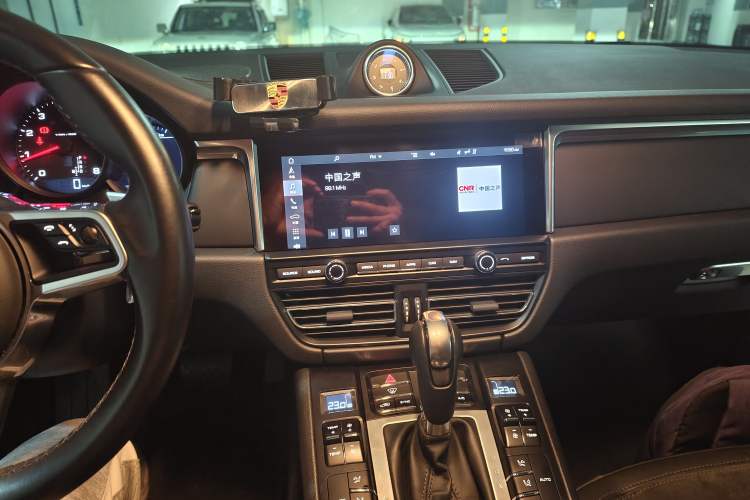 Used Porsche Macan 2021 Macan 2.0T Audio And AC Panel