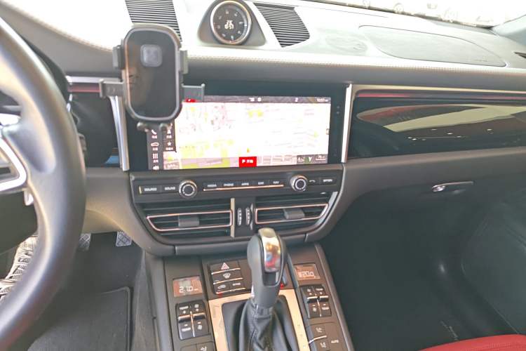 Used Porsche Macan 2021 Macan 2.0T Audio And AC Panel