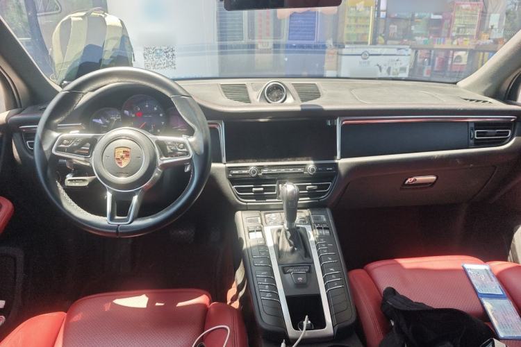 Used Porsche Macan 2021 Macan 2.0T Center Console