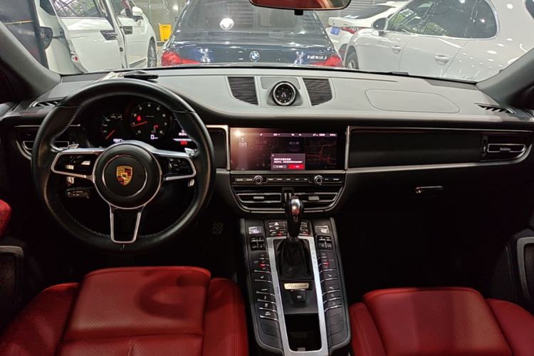 Used Porsche Macan 2021 Macan 2.0T Center Console