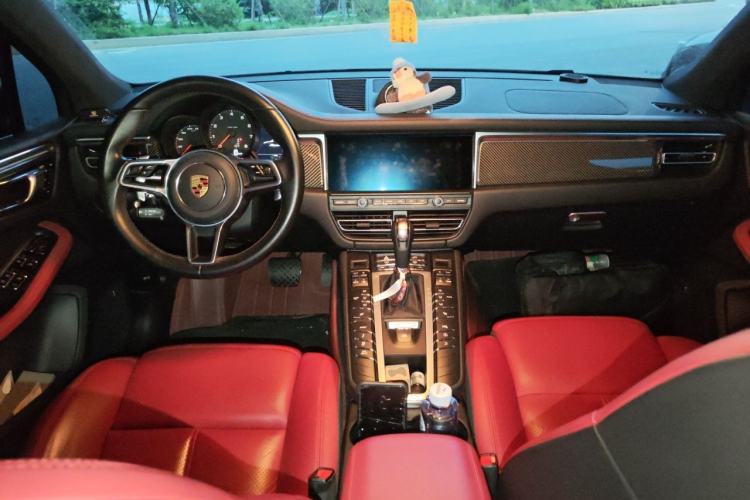 Used Porsche Macan 2021 Macan 2.0T Center Console