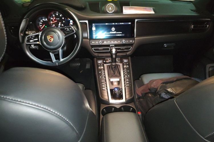 Used Porsche Macan 2021 Macan 2.0T Center Console