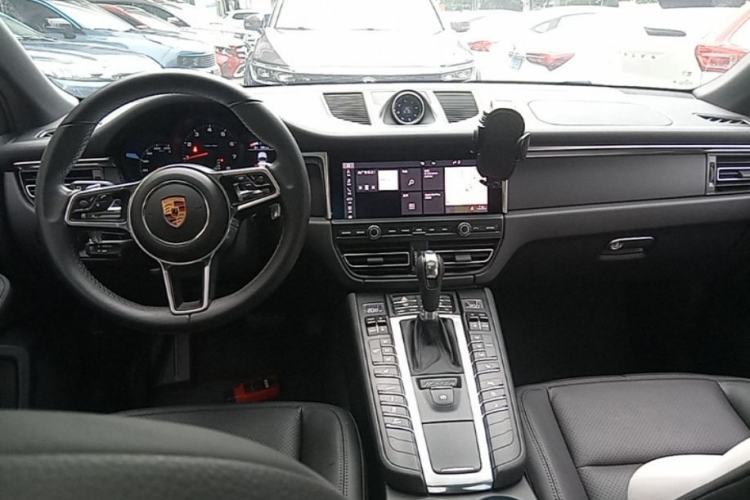 Used Porsche Macan 2021 Macan 2.0T Center Console