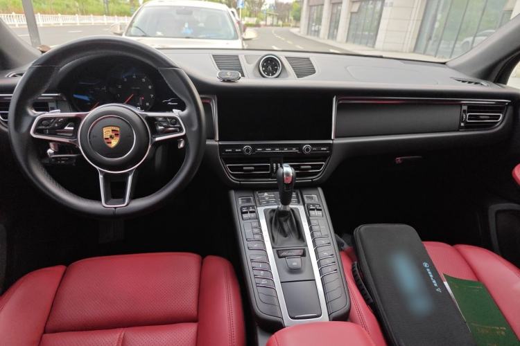 Used Porsche Macan 2021 Macan 2.0T Center Console