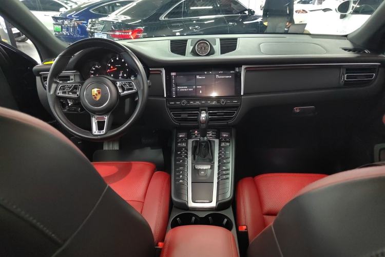 Used Porsche Macan 2021 Macan 2.0T Center Console