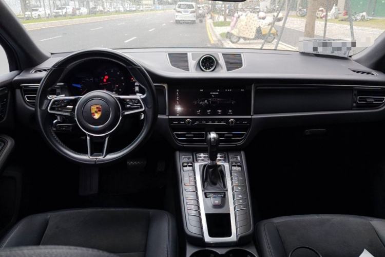 Used Porsche Macan 2021 Macan 2.0T Center Console